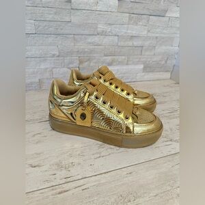 Kurt Geiger London Women's 36.5 EU Southbank Tag Gold Metallic Platform Sneakers
